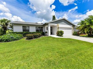 2455 Gold Oak Ct E, Sarasota, FL 34232