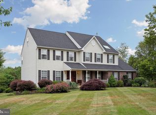 402 Sunny Ridge Rd, Gilbertsville, PA 19525