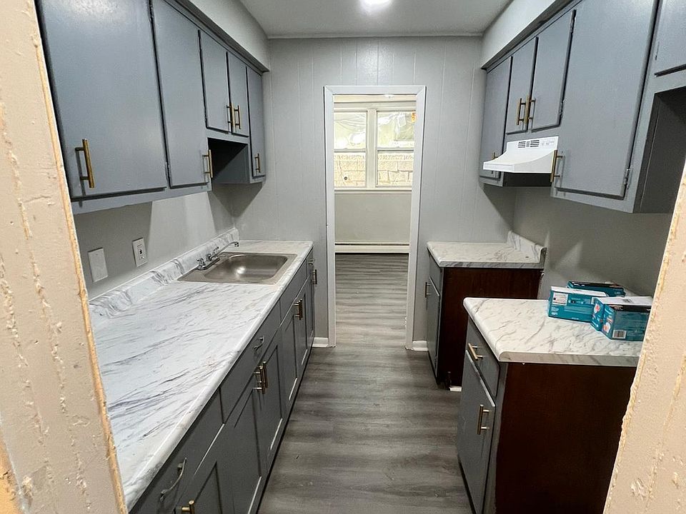 1st image of 25 Linden Ave #C01