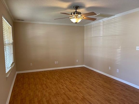 5th image of 278 Postwood Ct