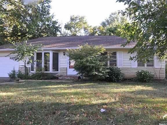2nd image of 603 Saratoga Pl