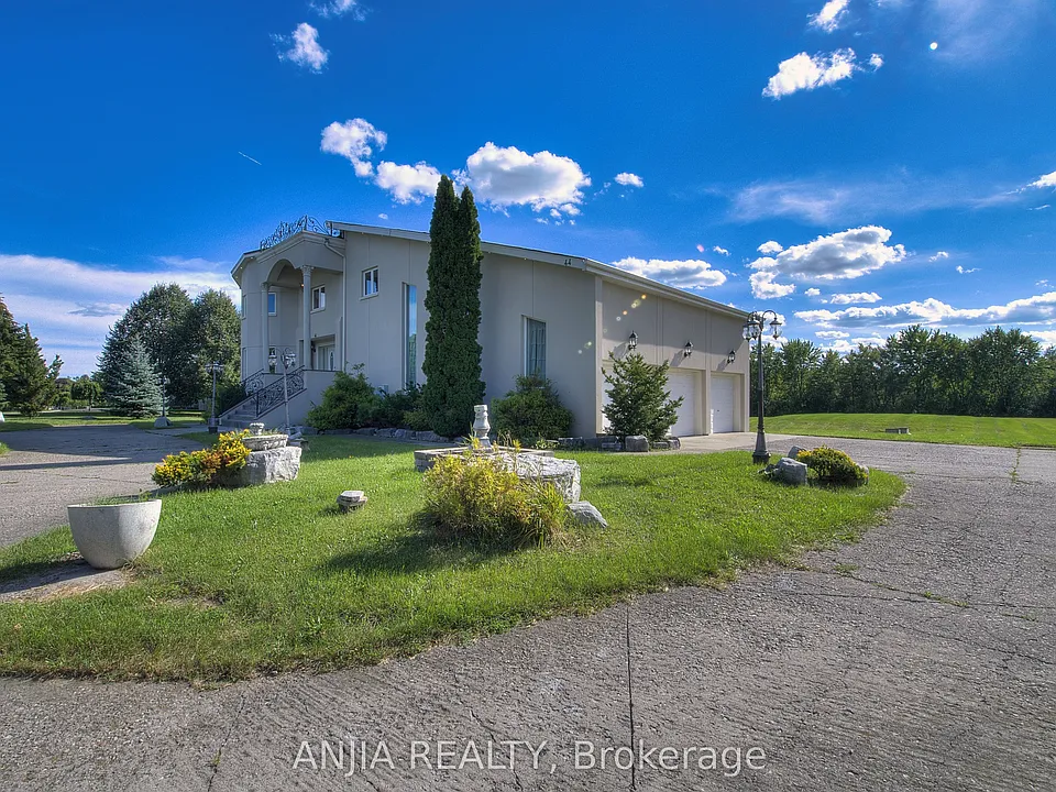 44 Bellini Ave