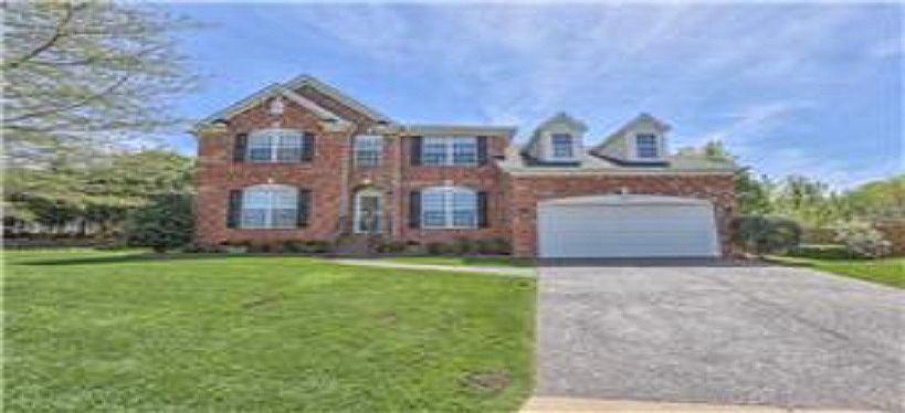 Stunning Like new 4 Bedroom 