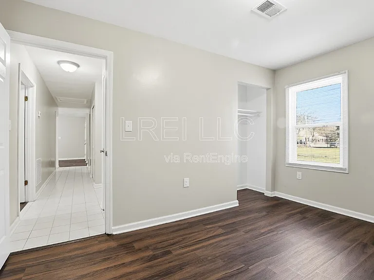 2338 W Madison St — Photo 8