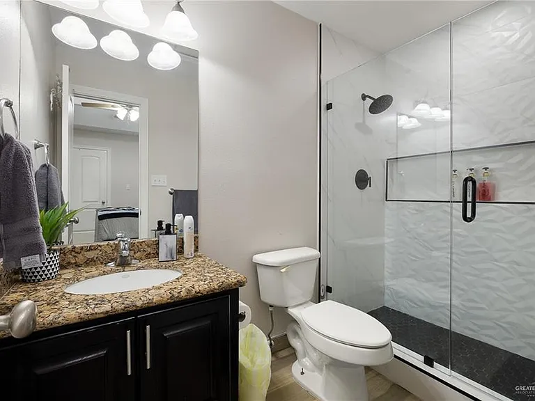 213 S 49th St #4 — Photo 14