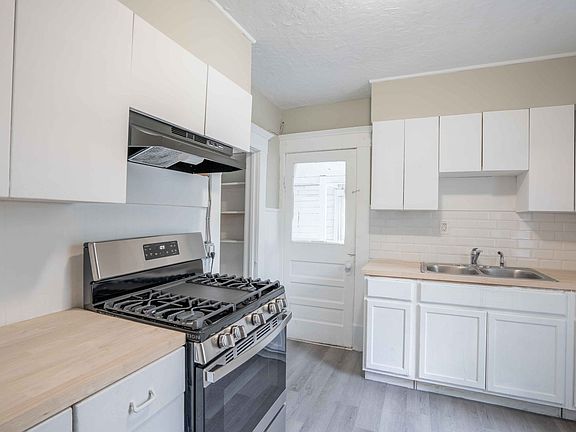 5th image of 1315 S Carson Ave #3B-1BA