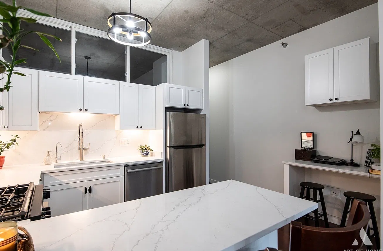 2 bed, 1060 sqft, $3,150 — Photo 3