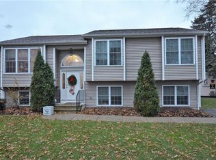 11 Boccia Ct, Warwick, RI 02888
