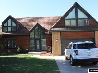 140 Apache Dr, Evanston, WY 82930