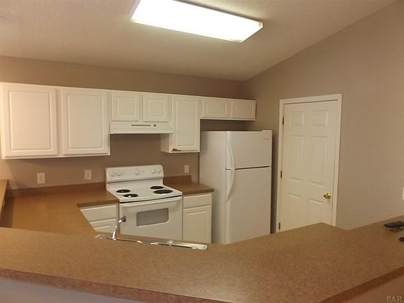 4th image of 10555 Wilderness Ln