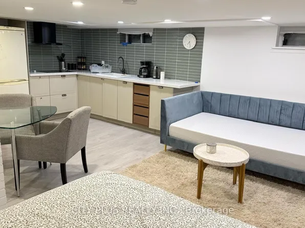 1184 Avenue Rd #Basement, Toronto, ON M5N 2G1