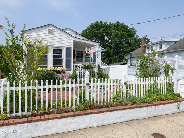 55 Kennedy Way, Keansburg, NJ 07734