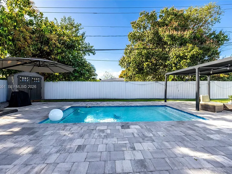 10050 SW 171st St — Photo 30