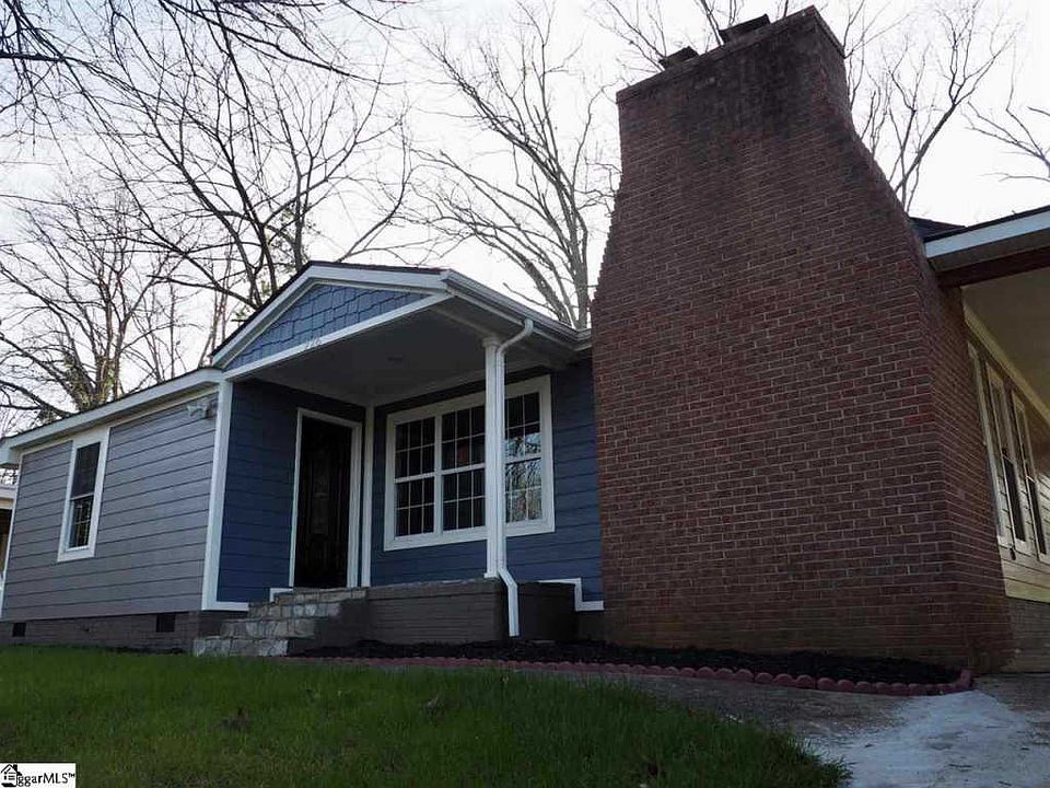 1st image of 226 W Dorchester Blvd