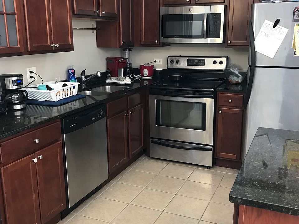1st image of 560 Lawrence Ave APT 209
