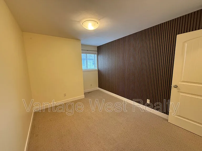 372 Hartman Rd #1 — Photo 14