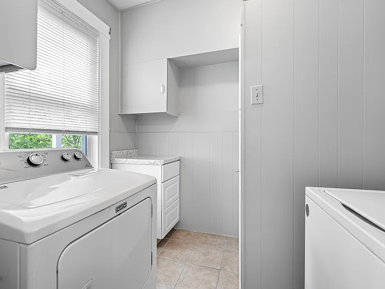51 King Philip Rd #1 — Photo 15