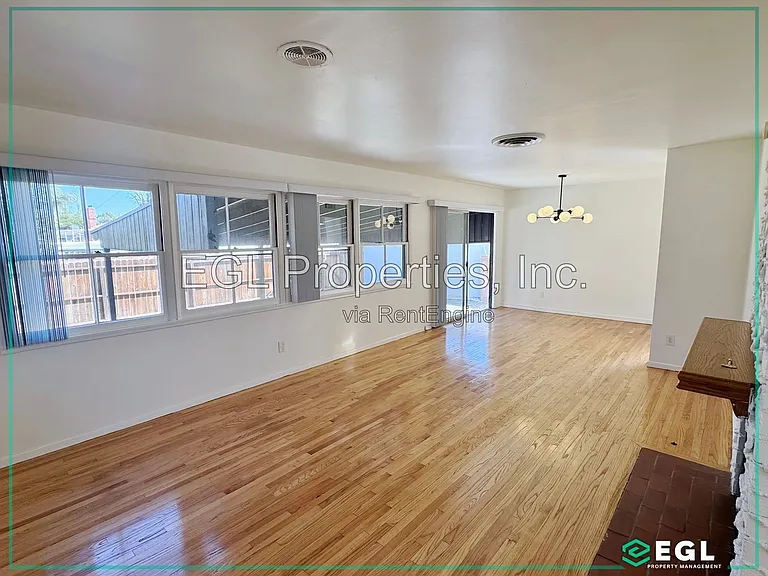 6226 Aura Ave — Photo 3