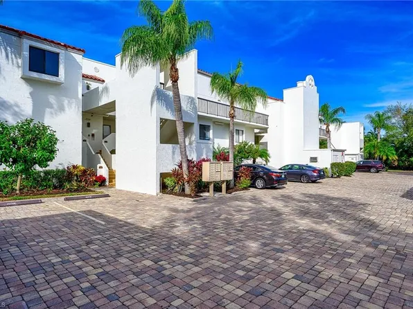 586 Beachwalk CIR #O206, NAPLES, FL 34108