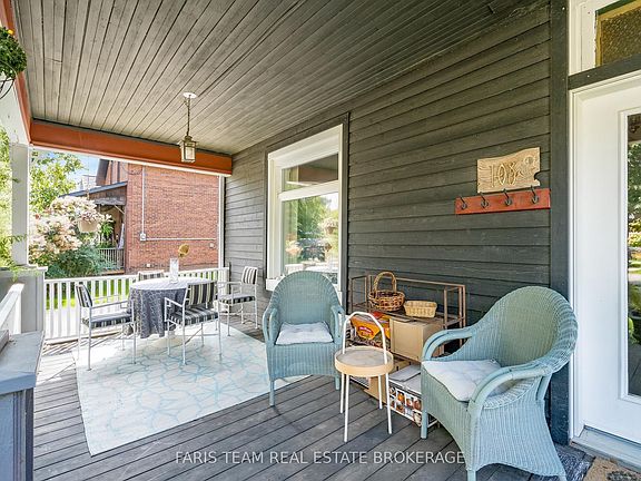 5th image of 108 Beech St