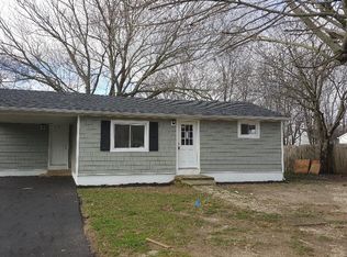 630 Meade Ave, Bellport, NY 11713