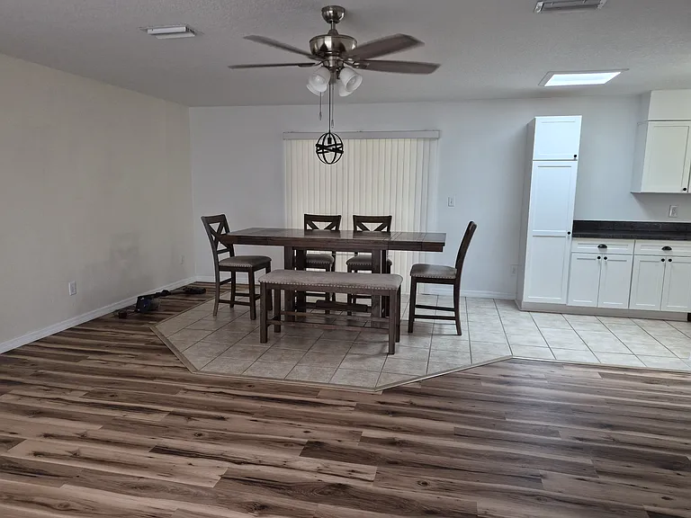 2956 Carriage Dr — Photo 5