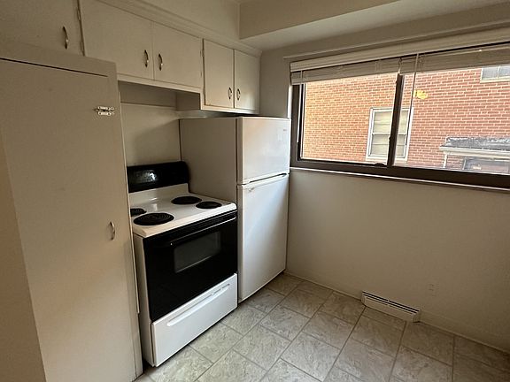 4th image of 17840 Lakeshore Blvd #11286232