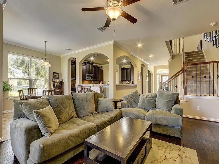 701 Rolling Brook Ln — Photo 5