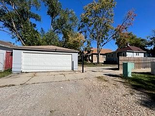 5th image of 1838 S 18th Ave