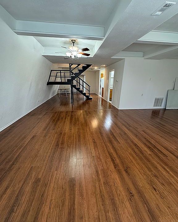 1st image of 108 Russell Rd