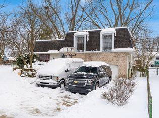 6162 Oakfield Dr E, Columbus, OH 43229