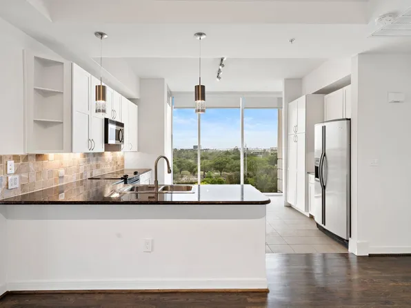 3333 Allen Pkwy Unit 801, Houston, TX 77019