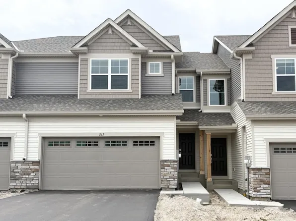 219 Huntington Dr, Waconia, MN 55387