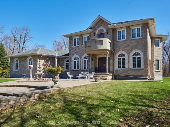 16935 Beaver Dam Dr, South Stormont, ON K0C 1P0