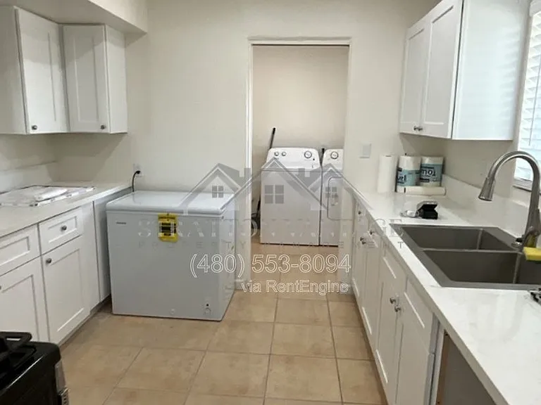 2556 S Noble St — Photo 7