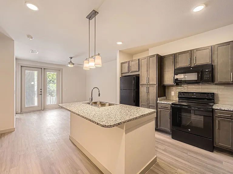 Heritage Estates at Edmonds — Photo 9