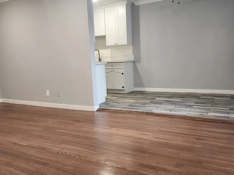 5179 Fountain Ave #8 — Photo 7
