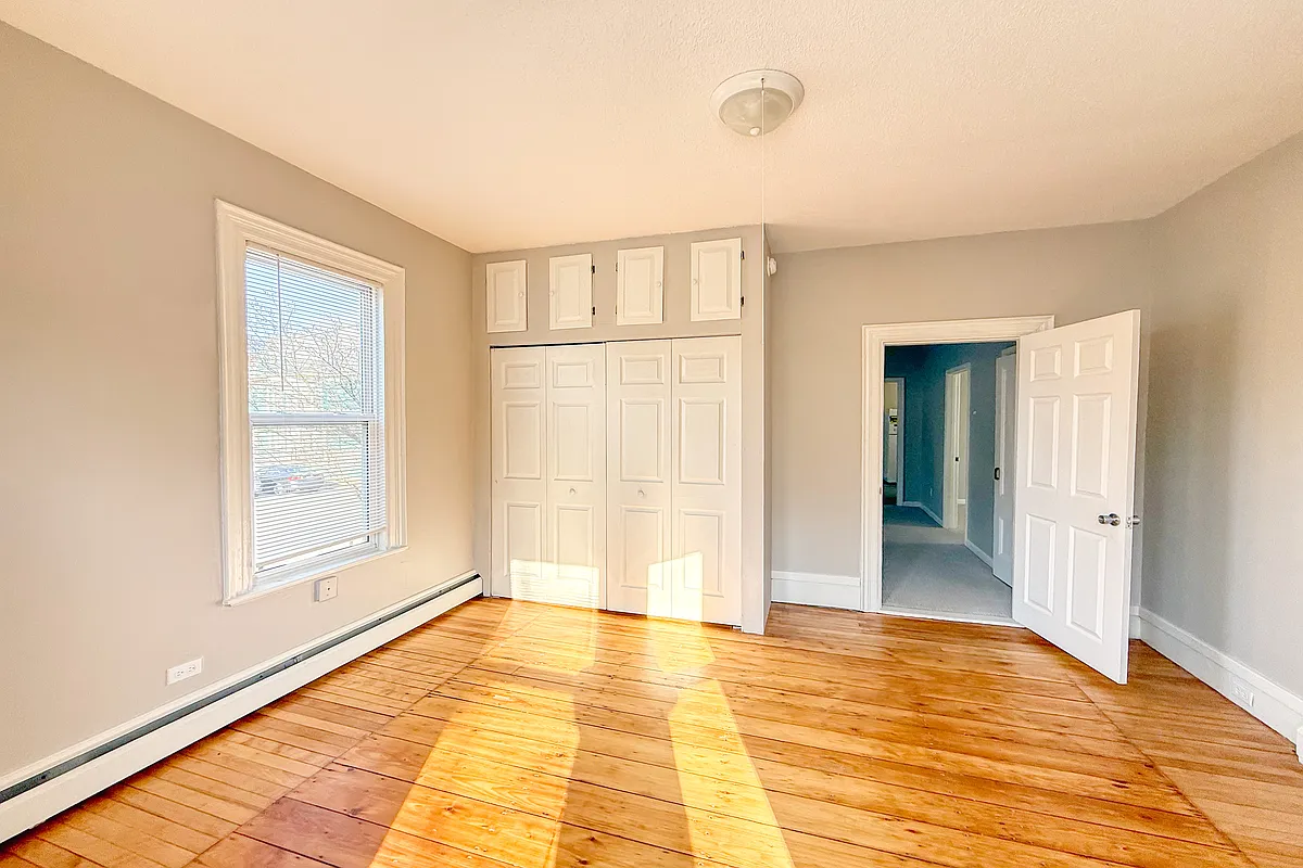 Building Photo - 56 Leland St #1