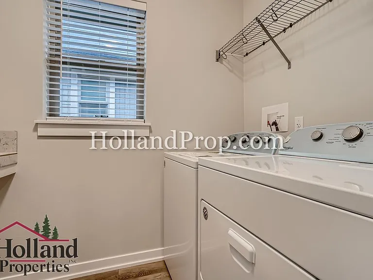 8126 SE Reddington St — Photo 23