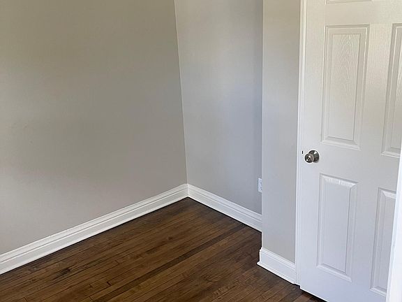 5th image of 3921 Drummond St