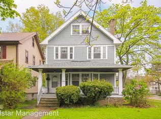 3065 E Derbyshire Rd, Cleveland Heights, OH