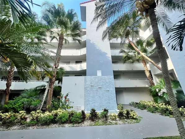 8255 SW 152nd Ave E #209, Miami, FL 33193