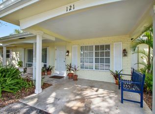 121 SW 6th Ter, Boca Raton, FL 33486