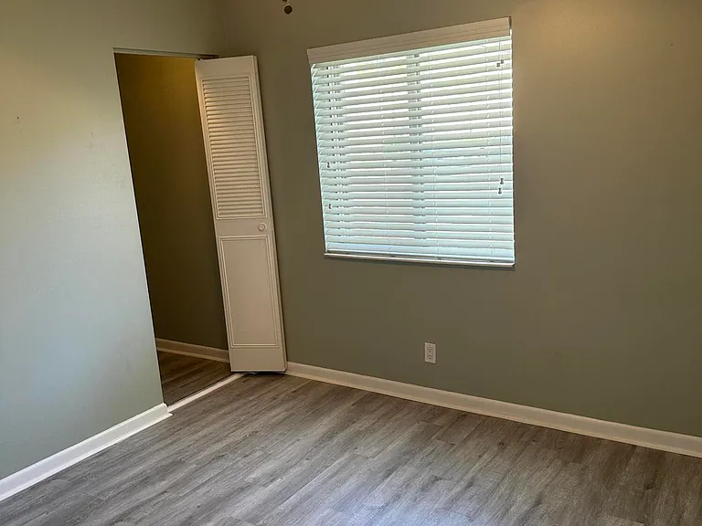 436 Pine Glen Ln #D-1 — Photo 7