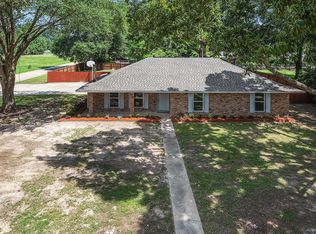 16705 Teneiya Ave, Greenwell Springs, LA 70739