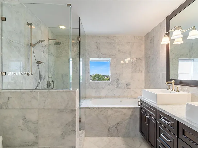 455 E Palmetto Park Rd #4 — Photo 15