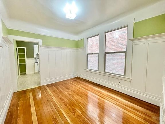 4th image of 1468 Folsom St APT 4