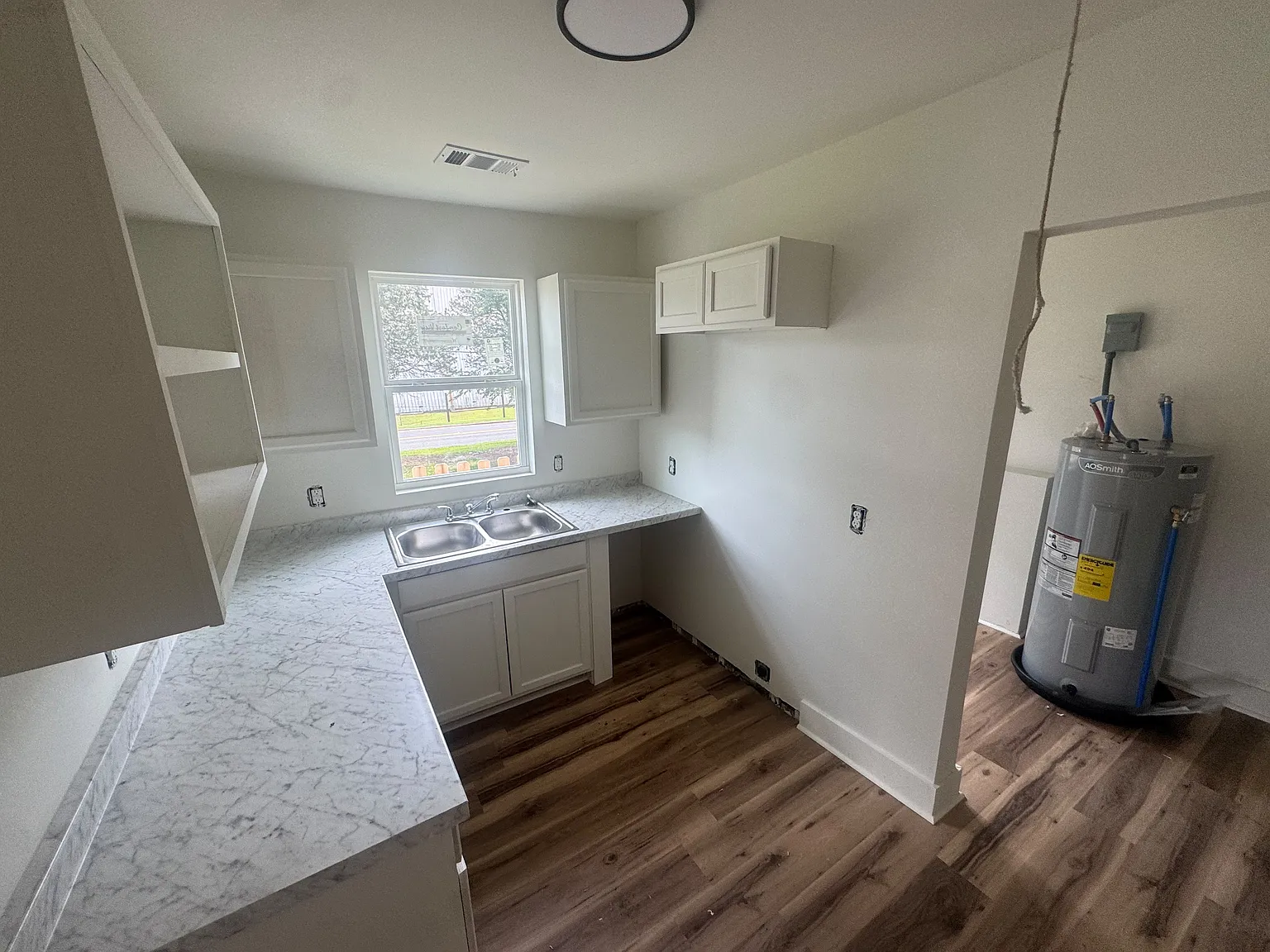 2 bed, 1224 sqft, $1,050 — Photo 3