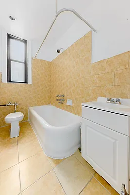 Rented by Keyo  | media 6