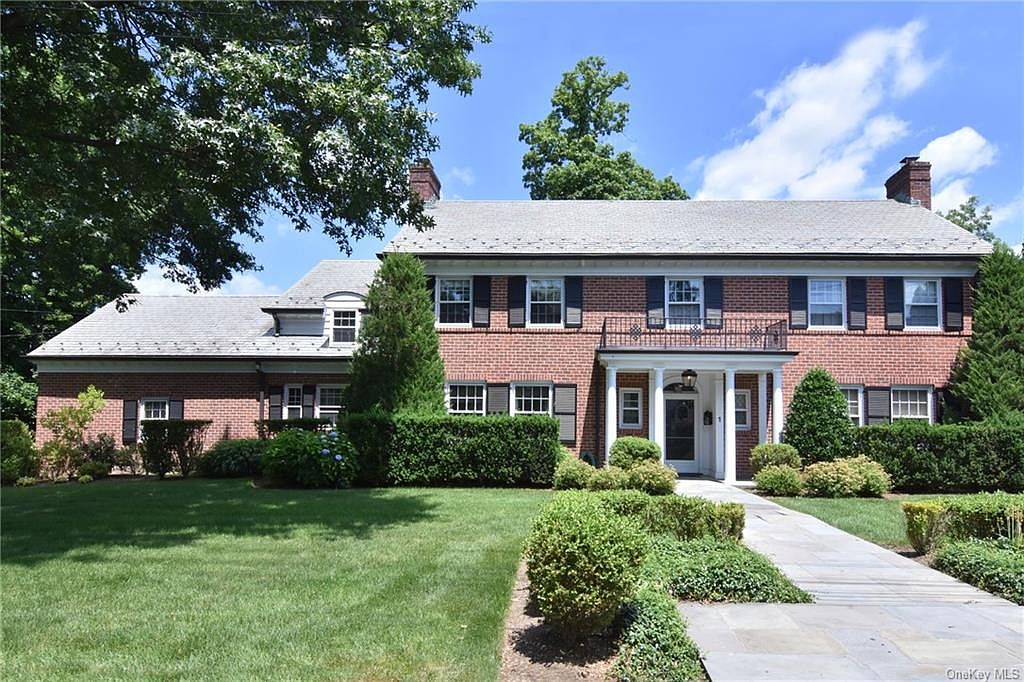 1 Paddington Circle, Bronxville, NY 10708 | Zillow